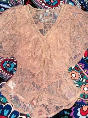 FAVLUX Lace V-Neck Top in Dusty Rose